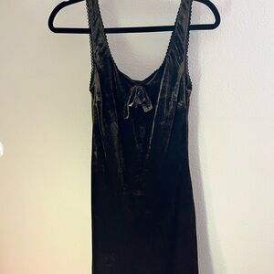 Vintage-inspired dark green dress